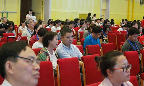 贵阳风湿病医院主任受邀参加中医协会22次风湿学术会议