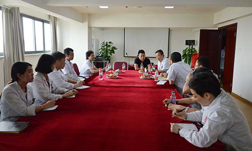 贵阳强直医院主任接受调派,前往四川进行联合会诊 贵阳强直医院主任接受调派,前往四川进行联合会诊