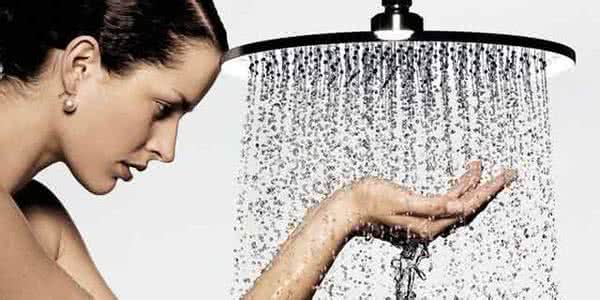 长期洗冷水浴会不会引起类风湿性关节炎？
