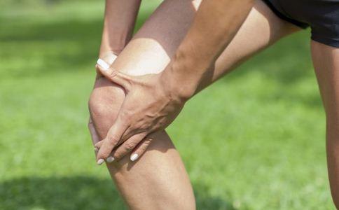 中年人患上风湿造成了腿肿热涨了之后应该怎么办？