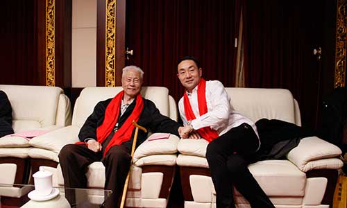 我院刘春勇专家受邀参加贵阳中西药新春座谈会,与多位专家共同探讨! 我院刘春勇专家受邀参加贵阳中西药新春座谈会,与多位专家共同探讨!