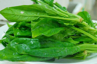 食物相克的道理大家都懂，我们在平时饮食中菠菜不能和哪些食物一起吃。