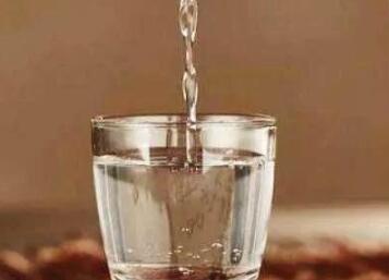 健康提醒：三个可致命的喝水习惯