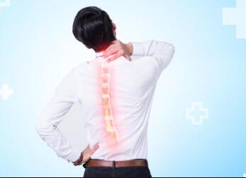 强直性脊柱炎有什么症状？强直性脊柱炎的5个症状很复杂